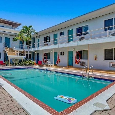 Hollywood Beach Family Pool Home Exterior photo