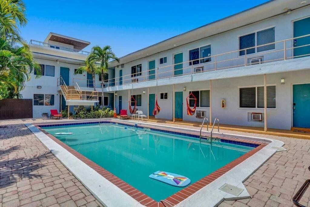 Hollywood Beach Family Pool Home Exterior photo