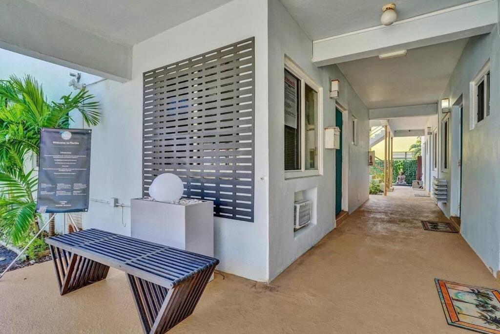 Hollywood Beach Family Pool Home Exterior photo